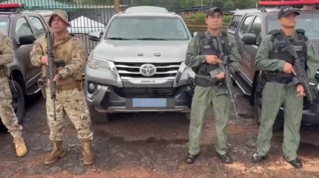 Ação integrada entre PMGO, CPE Catalão e forças especiais recuperam veículo roubado e prendem três suspeitos em operação conjunta em Goiás
