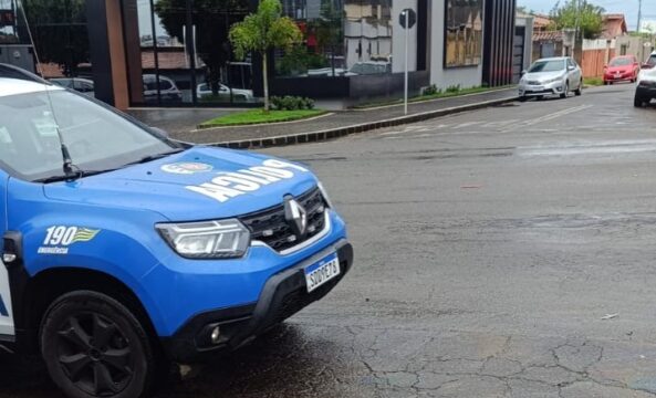 Motociclista fica ferido em acidente no cruzamento da Avenida Margon, em Catalão