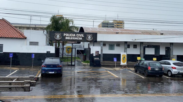 Criança de 9 anos é expulsa de casa pela mãe após denunciar padrasto por abuso, diz polícia em Caldas Novas