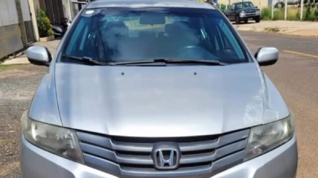 Polícia Militar recupera veículo furtado e prende suspeito em Caldas Novas