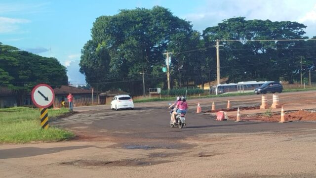 Manutenção da Eco050 garante acesso ao Trevo da BR-050 para o bairro Pontal Norte em Catalão, após chuvas intensas