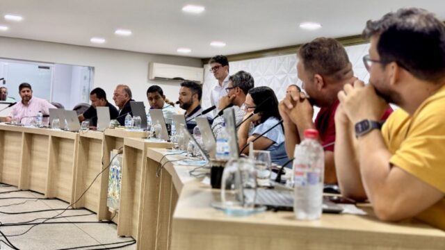 Câmara de Ipameri aprova cinco projetos em sessão extraordinária, beneficiando entidades e ajustando legislação