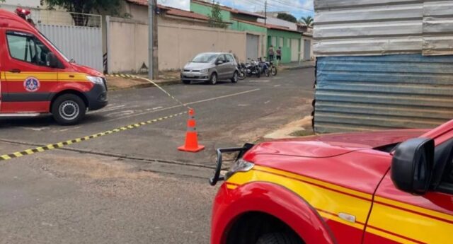 Mulher morre atropelada na Avenida Belarmino Cotta Pacheco, em Uberlândia