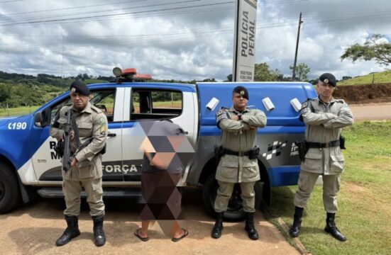 Força Tática recaptura mulher foragida da Justiça em Pires do Rio