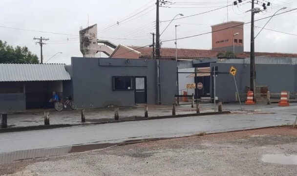 Confronto entre detentos termina em morte no Presídio Jacy de Assis, em Uberlândia