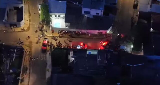 Adolescente morre afogado depois de entrar em bolsão de água para pegar pipa no Bairro Residencial Integração, em Uberlândia