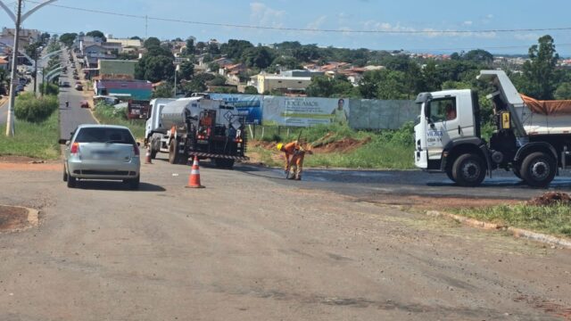 Eco050 realiza manutenção em acesso da BR-050 ao bairro Castelo Branco, em Catalão
