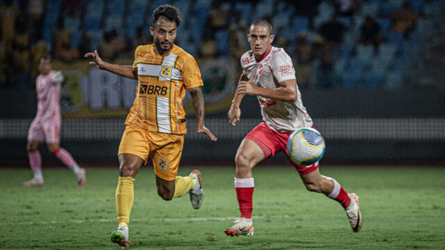 Brasiliense vence o Vila Nova por 3 a 1 e avança à semifinal da Copa Verde