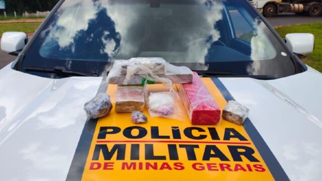 Homem é preso por tráfico de drogas durante operação policial na MG-190, em Monte Carmelo