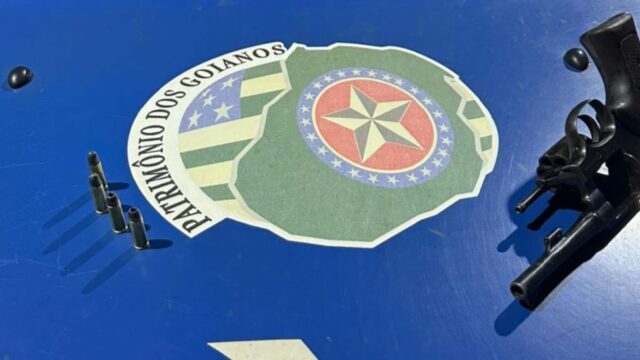 Jovem de 18 anos é presa por porte ilegal de arma de fogo em Catalão