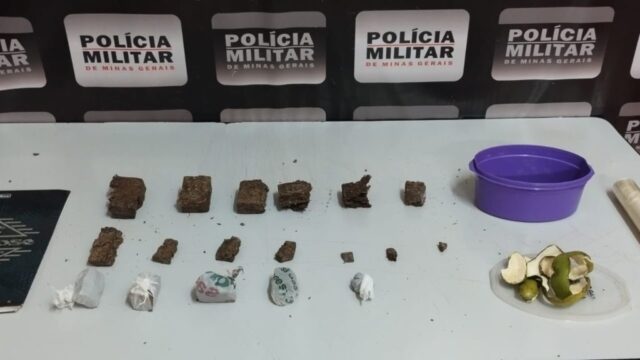 Jovem de 22 anos é preso por tráfico de drogas em Coromandel durante operação da PM