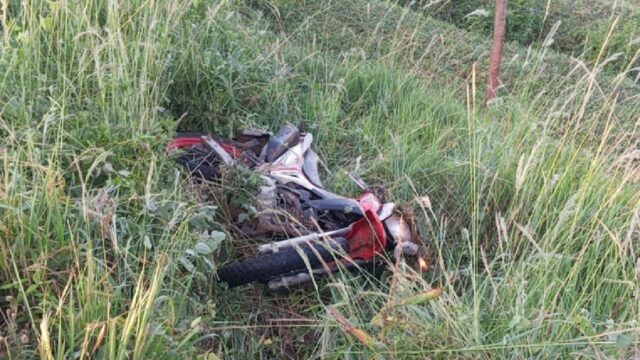 Jovem de 21 anos morre após queda de moto na GO-330, em Ipameri
