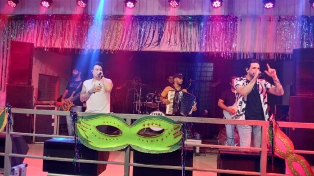 Sábado de Carnaval leva multidão à Feira da Amizade em Davinópolis