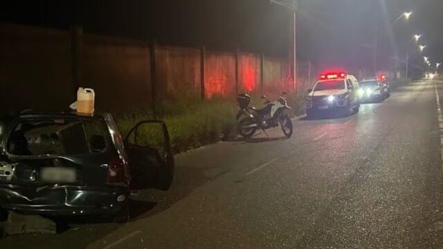 Perseguição policial após roubo de carro termina em troca de tiros e acidente em Uberlândia