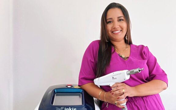 Fisioterapeuta Layza Alves transforma autoestima e bem-estar com tratamentos estéticos inovadores