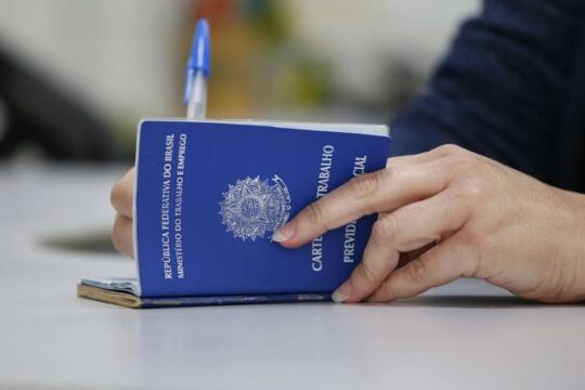 A partir de Maio, empresas serão cobradas por estresse, carga mental excessiva e assédio no trabalho