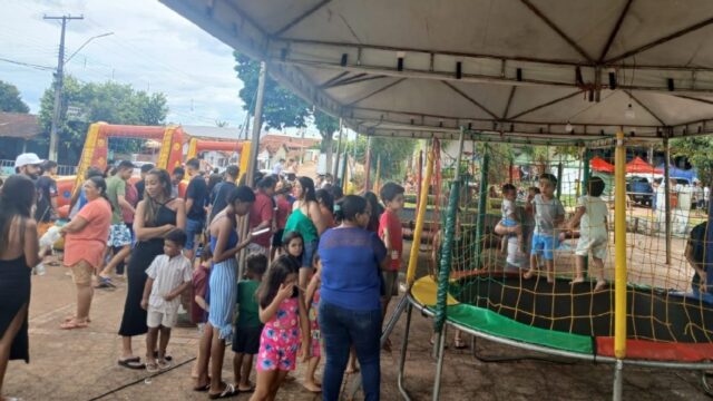 Matinê Infantil anima o domingo na Feira da Amizade em Davinópolis