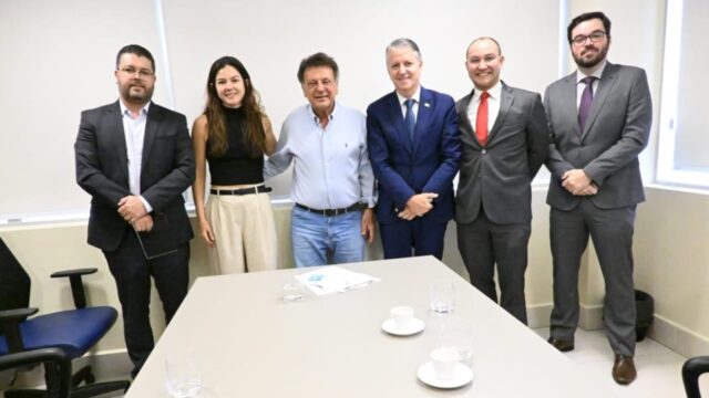Secretário da Seinfra, Adib Elias, participa de reunião sobre investimento bilionário em mineração para Nova Roma