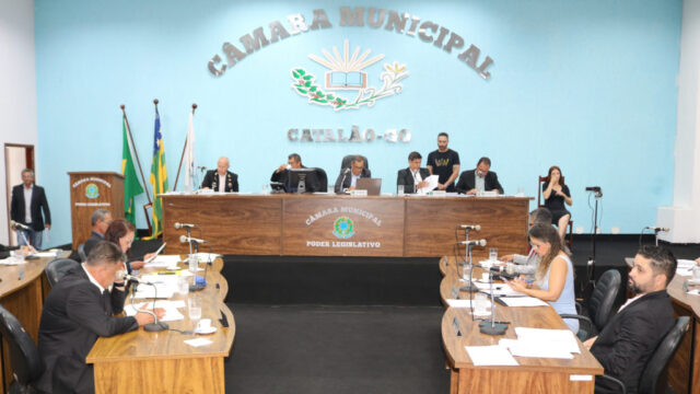 Câmara Municipal de Catalão realizou 9ª sessão ordinária com 13 projetos de lei em pauta; destaque para propostas sobre contratos temporários e convênio com a ACIC-CDL