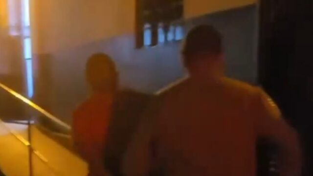 Filho agride pai idoso com golpe de estrangulamento e é preso em Caldas Novas