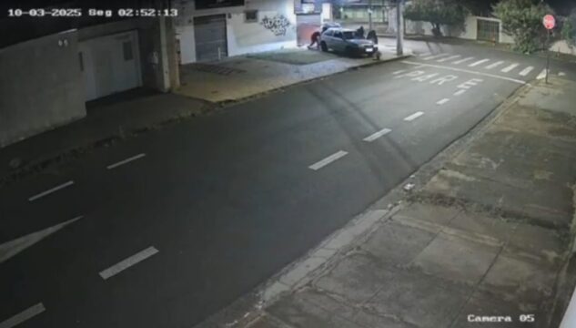 'Gangue da marcha ré' invade loja de roupas pela segunda vez e rouba R$ 20 mil em produtos em Uberlândia