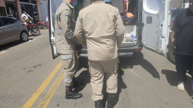 Motociclista fica ferido após colidir na traseira de carro em Catalão