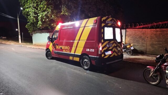 Motociclista fica ferido em acidente com carro no bairro São Francisco, em Catalão