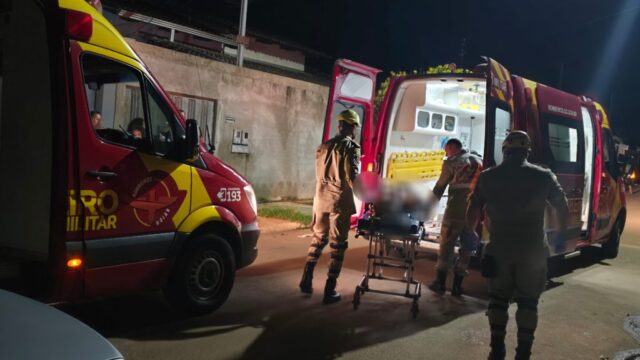 Colisão entre carro e moto deixa duas jovens feridas no bairro Pontal Norte em Catalão