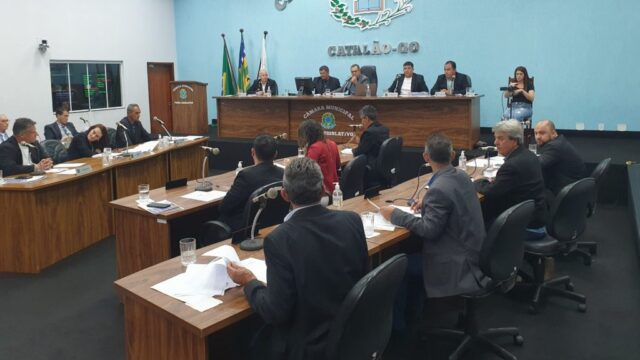 Câmara de Catalão realiza 15ª sessão ordinária com 27 requerimentos, 2 moções e 4 projetos de lei deliberados