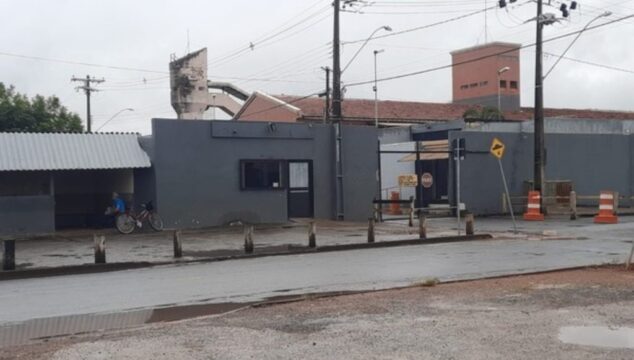 Advogados de Goiás são detidos ao tentarem subornar diretor de presídio em Uberlândia para transferência de preso: 'Dar uma força'