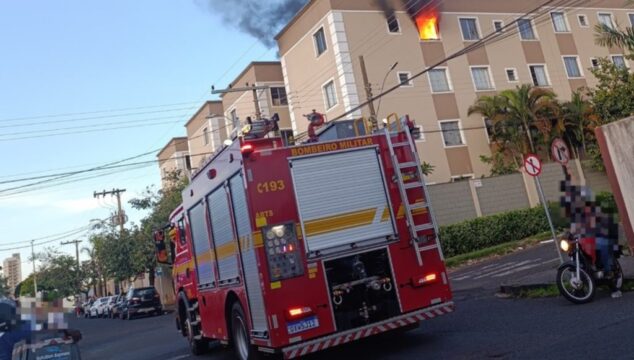 Morador morre em incêndio em apartamento em Uberlândia