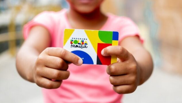 Mais de 489 mil famílias em Goiás recebem o Bolsa Família a partir desta terça (15/4)