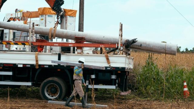 Abril Verde: Equatorial Goiás alerta importância de cuidados com rede elétrica nas atividades do campo