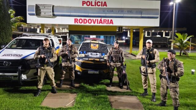 Homem de 25 anos é preso por tráfico de drogas durante blitz na MG-452, em Uberlândia