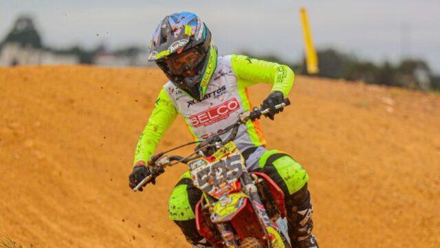 Piloto Arthur Lourenzo, o "Goianinho", conquista 2º lugar na categoria 65cc no BRMX em Canelinha (SC)