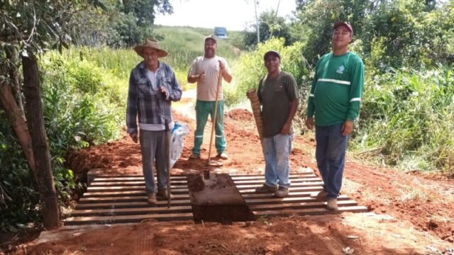 Prefeito Allisson Peixoto investe mais de R$ 100 mil em mata-burros na zona rural de Goiandira