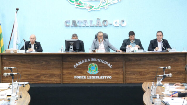 Câmara Municipal de Catalão realiza 10ª e 11ª sessões ordinárias com requerimentos e indicações para infraestrutura, saúde e mobilidade urbana
