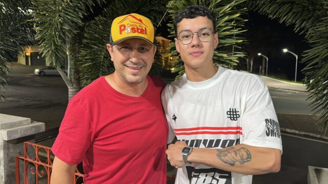 Desafio da Casa do Pastel Represa: Jovem de Catalão vence maior comedor de pastel do Brasil e leva prêmio de R$ 1.000