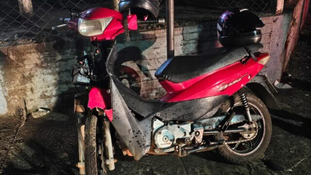 Motociclista fica ferida em acidente no Bairro Santa Helena II, em Catalão