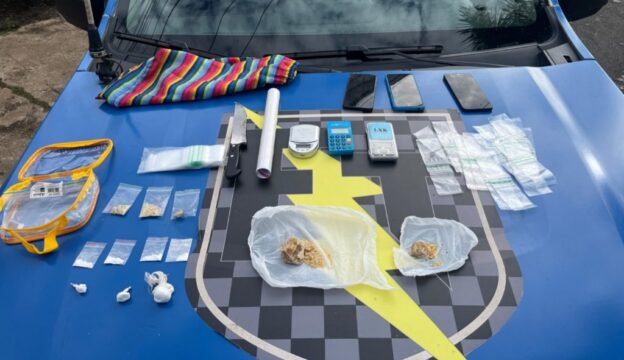Mulher é presa em flagrante por tráfico de drogas em Ipameri