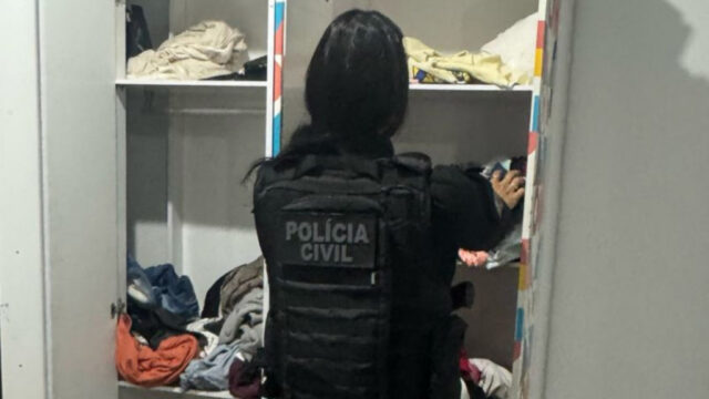 Polícia Civil prende mulher em Caldas Novas por tentar matar homem a facadas em bar