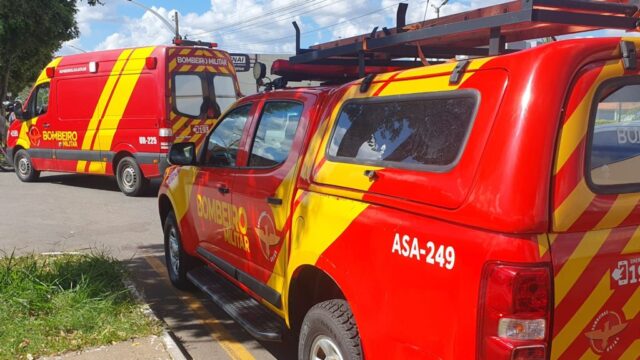 Homem fica ferido após colisão entre picape e moto em avenida de Catalão