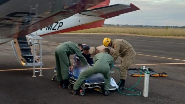 Bombeiros de Catalão auxiliam em transporte aeromédico de paciente vinda de Senador Canedo
