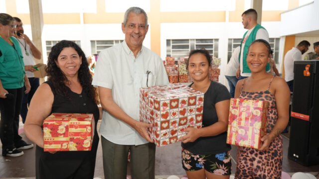 Prefeitura de Catalão realiza Café com as Mães com música, dança e mesa farta