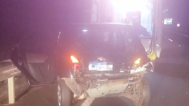 Colisão traseira entre carro e caminhonete deixa duas vítimas na BR-365, em Monte Alegre de Minas