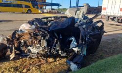 Colisão frontal entre carro e caminhão deixa um morto na BR-414, em Cocalzinho de Goiás Colisão frontal entre carro e caminhão deixa um morto na BR-414, em Cocalzinho de Goiás