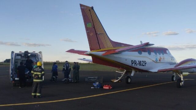 Vítima de acidente de moto em Ipameri é transferida em UTI aérea para Goiânia em estado gravíssimo