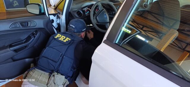 PRF recupera em Catalão veículo furtado em Uberlândia em 2022