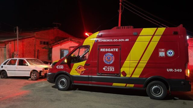 Homem é agredido pela companheira e recebe atendimento do Corpo de Bombeiros em Catalão