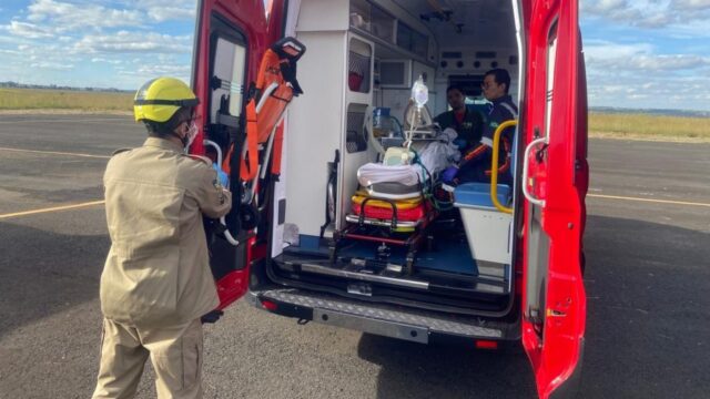 Bombeiros de Catalão atuam em apoio a transporte aeromédico de paciente cardíaca